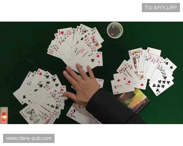 在斗地主游戏中抢庄还是跟注更具优势，专业玩家的实战经验分享